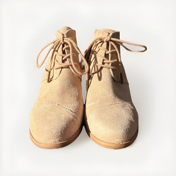 TOMS 300615 Beige Suede 2-Eye Laced Cap Toe Wedge Booties – Women’s Size 8 - Picture 2 of 9